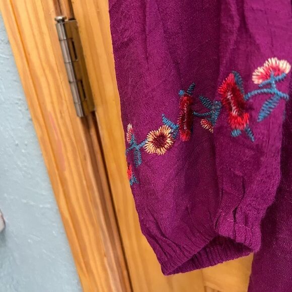 Gorgeous purple with floral embroidery dress by Umgee size M - Picture 4 of 10